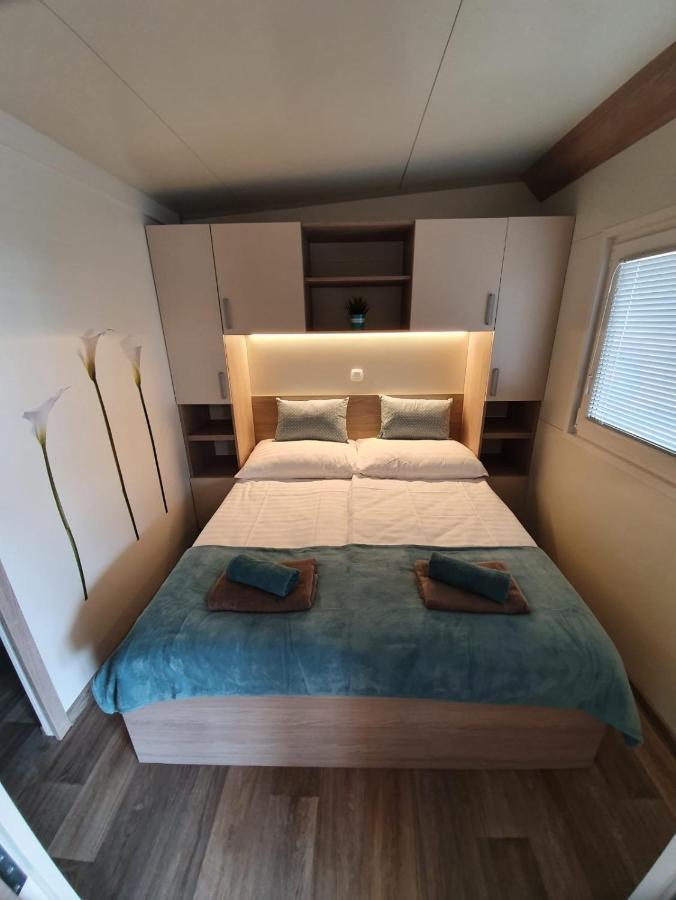 Mobile Home M&M Drage Buitenkant foto